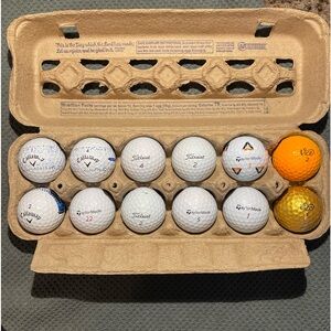 12 Golf Balls